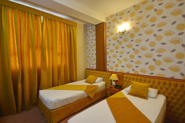 Hotel Park Saadi (Sziraz)